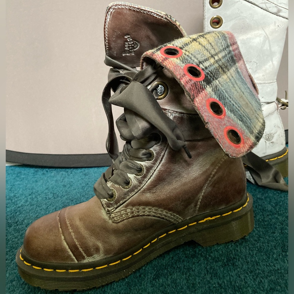 Doc Martens Plaid Foldover Triumph 1914 UK3 US 5 EU 36 Brown Leather